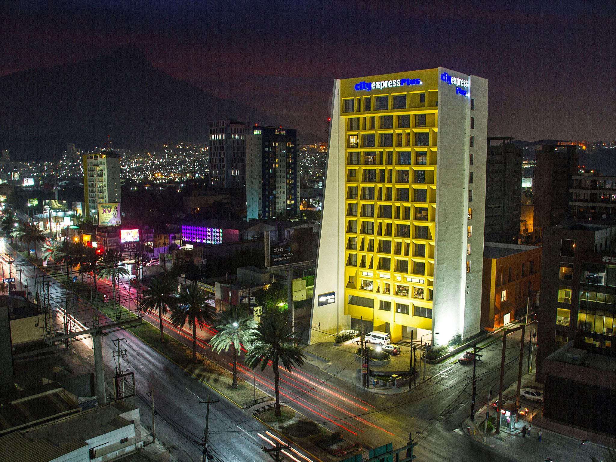 City Express Plus By Marriott Monterrey Galerias Hotel Exterior photo