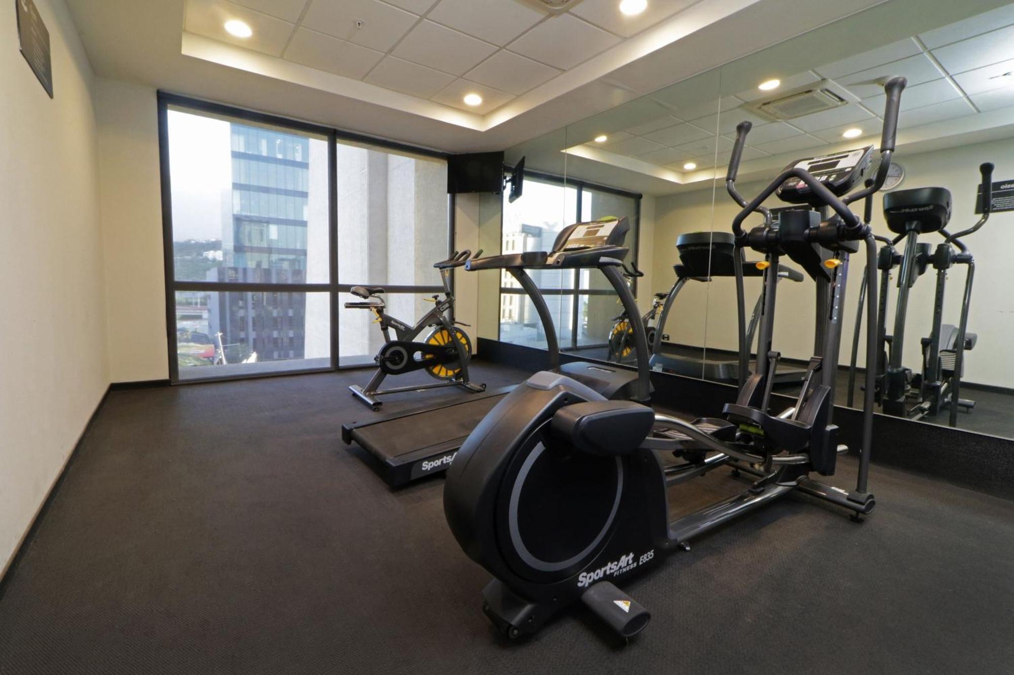 City Express Plus By Marriott Monterrey Galerias Exterior photo